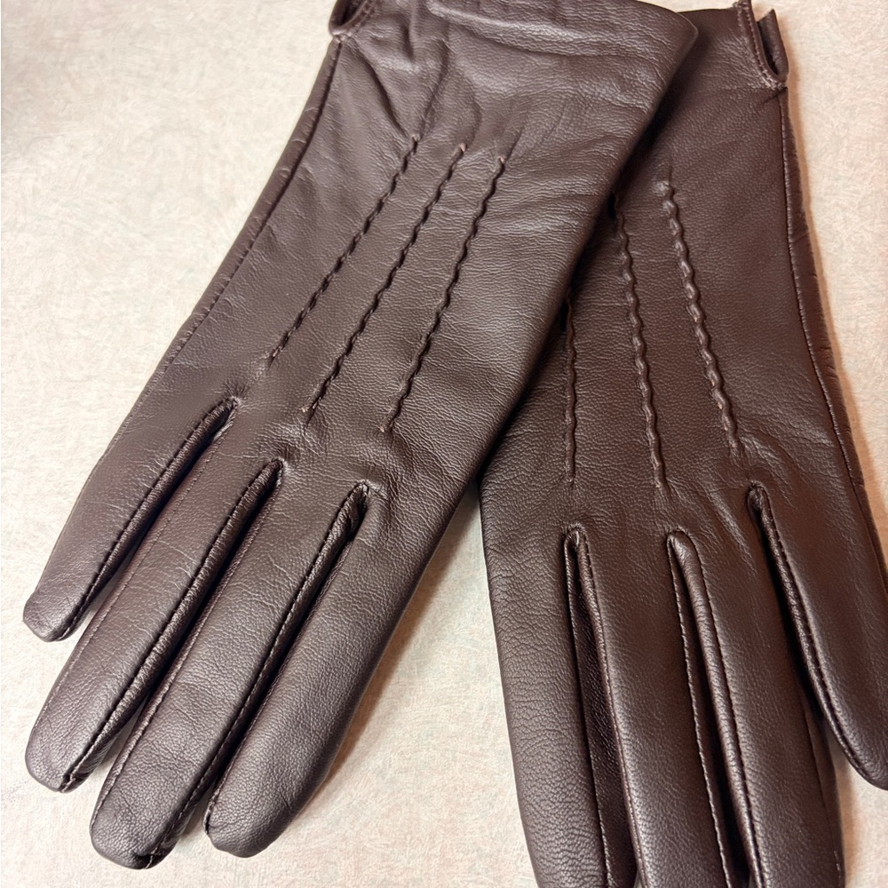 J Crew brown Leather Gloves NWT with touch screen
